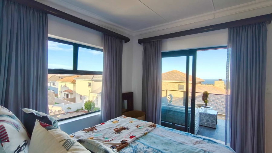 3 Bedroom Property for Sale in Hartenbos Heuwels Western Cape